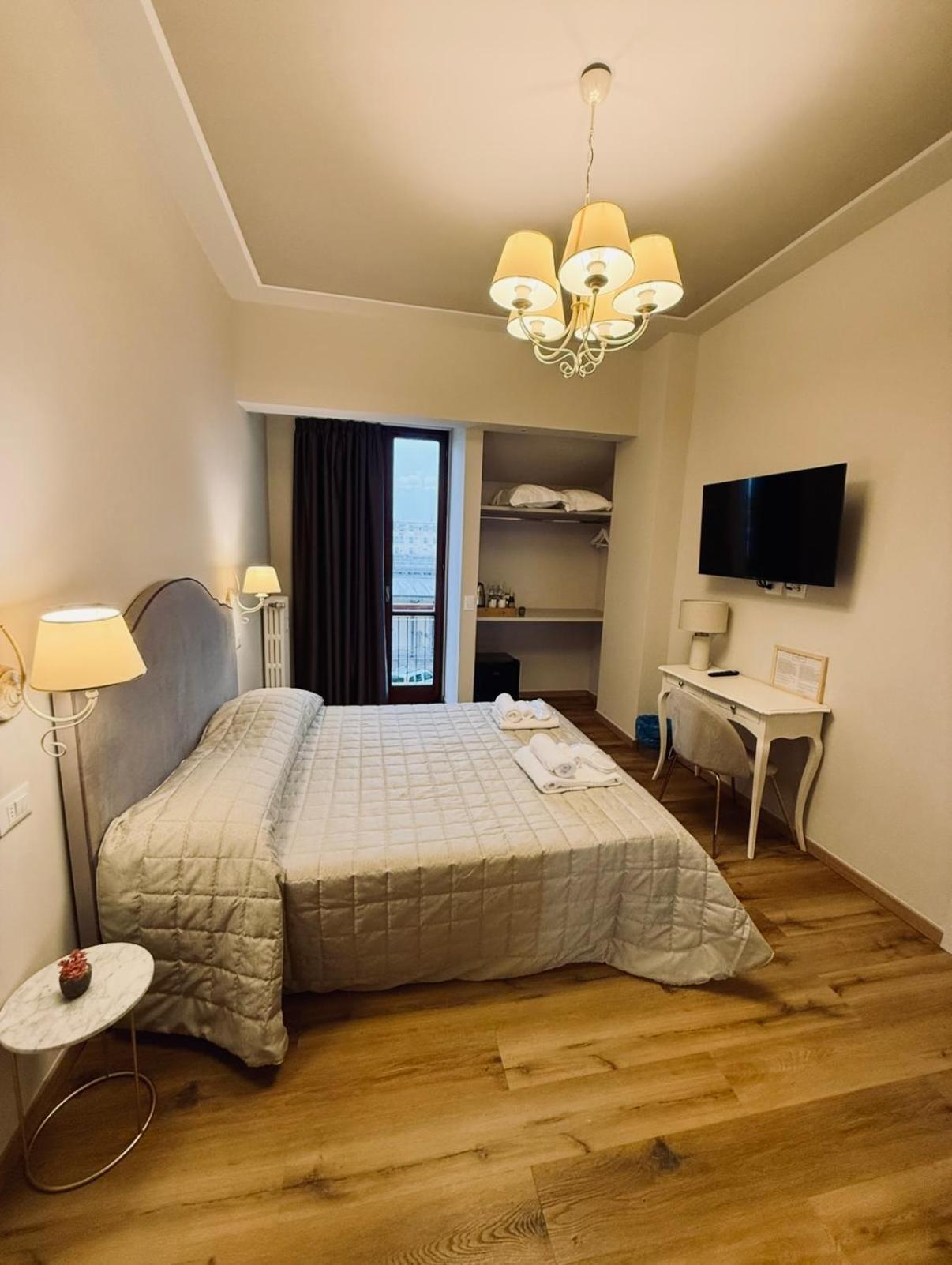 La Boutique By Rjgal Bed and breakfast *