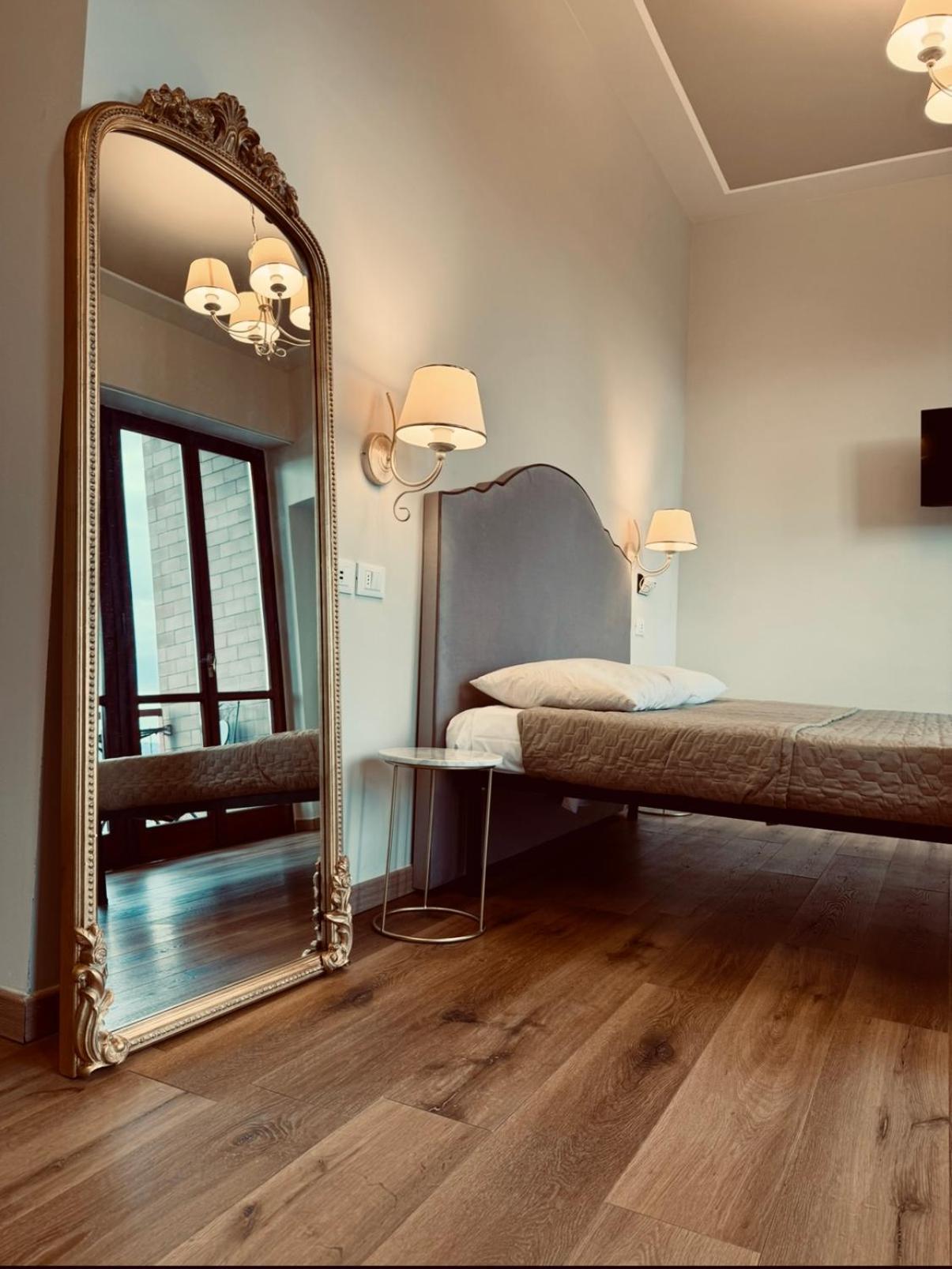 Bed and breakfast La Boutique By Rjgal Florencia